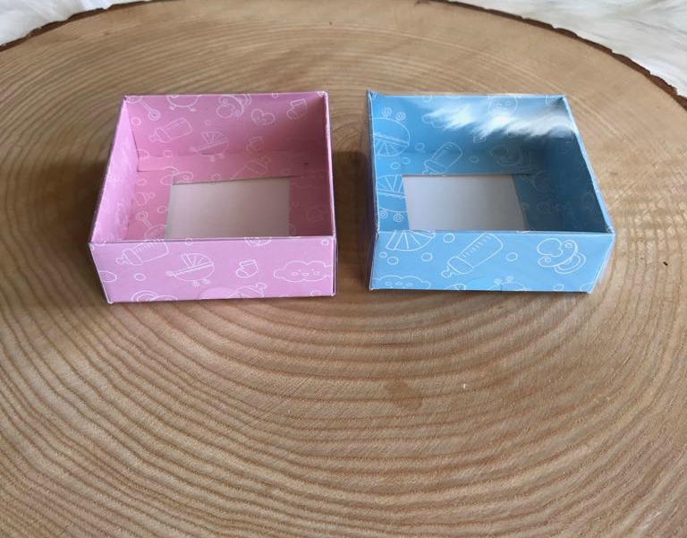 8x8x3 Asetat Kapaklı Kutu Bebek Desen — galeri görseli